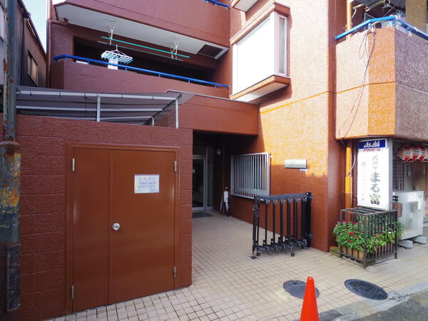 【高田馬場プリンスマンション】エントランス部分