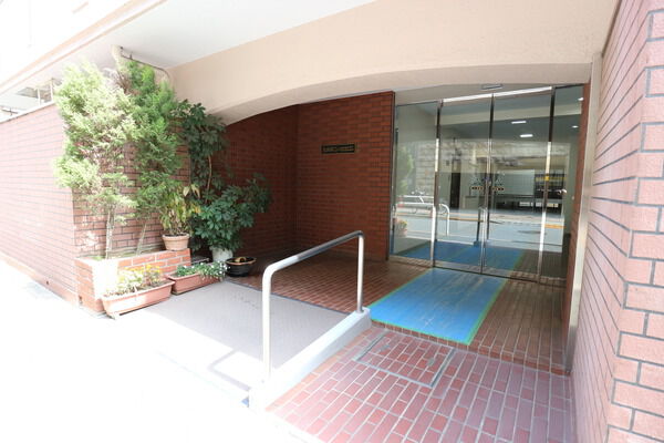 【五反田コーポラス】エントランス