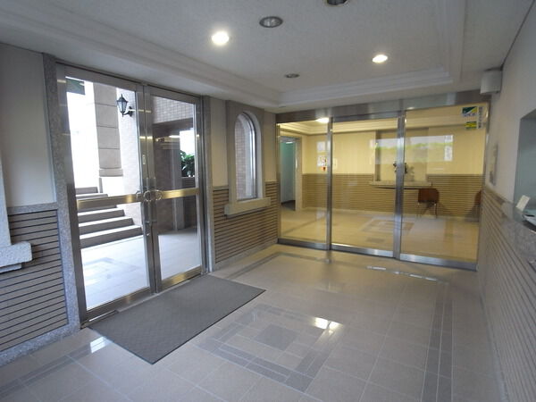 【朝日マンション大崎】風除室