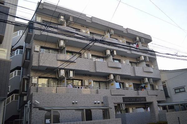 【ワコーレ目白】建物外観