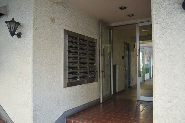 【目白アビタシオン】エントランス 【目白アビタシオン】エントランス