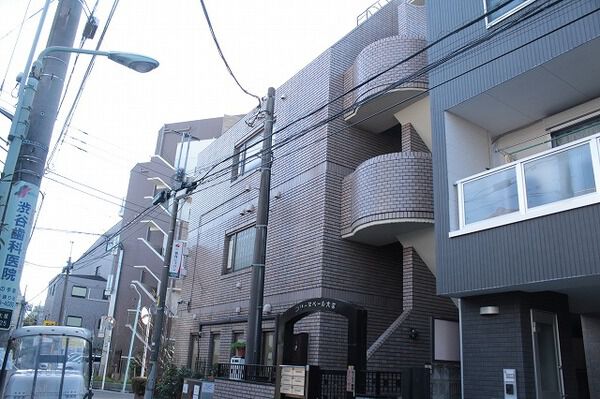 【コリーヌベール大塚】外観