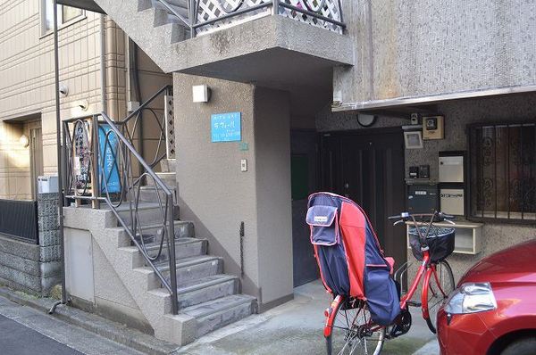 【桂ビル】建物入口 【桂ビル】建物入口