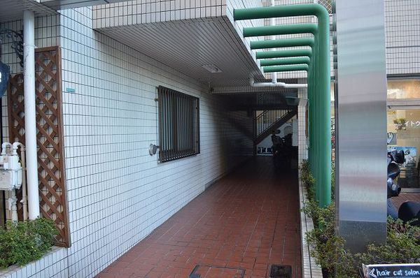 【グリーンビレッジ東池袋】エントランス