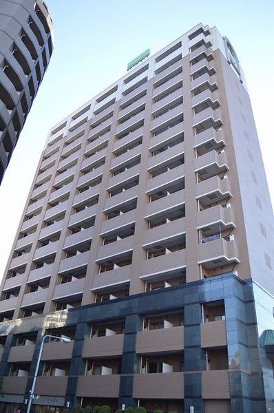 【パレステュディオ池袋駅前】建物外観