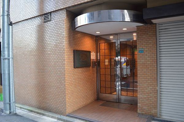 【ライオンズマンション池袋第3】エントランス