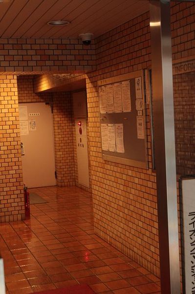 【ライオンズマンション南池袋】エントランス