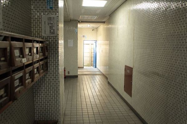 【南池袋ローヤルコーポ】マンション内 【南池袋ローヤルコーポ】マンション内