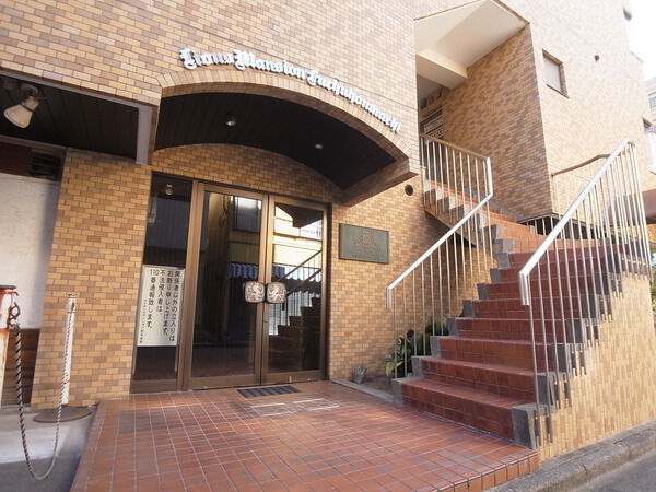 【ライオンズマンション府中本町】エントランス