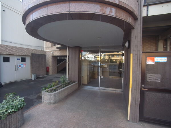 ローヤルシティ八丁畷 2枚目 ローヤルシティ八丁畷