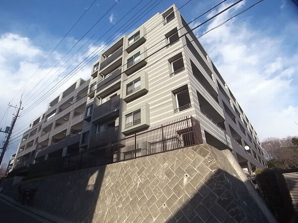 【クオス溝の口レジデンシャルヒルズ】外観写真