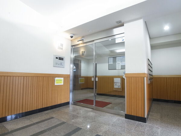 【マイキャッスル府中美好町】エントランス(内) 【マイキャッスル府中美好町】エントランス(内)