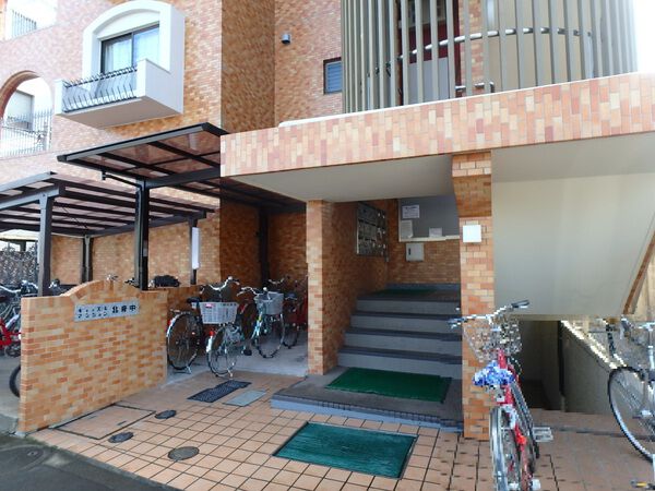 【キヤツスルマンシヨン北府中】エントランス 【キヤツスルマンシヨン北府中】エントランス