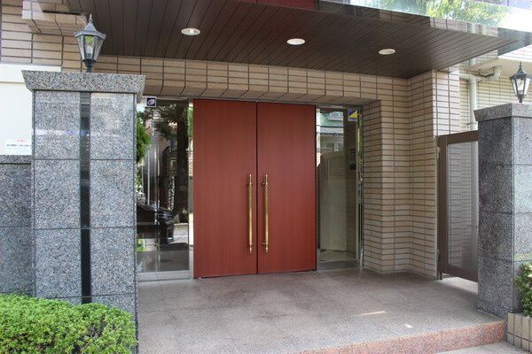 【エクセレント八柱アネックス】エントランス（１）