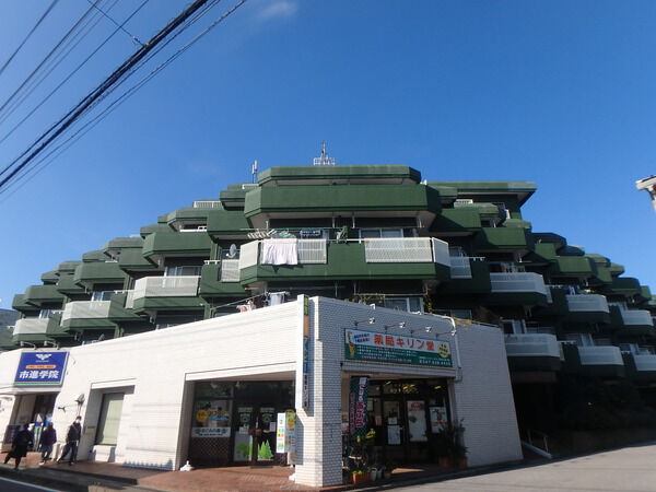 【藤原の郷マンション】外観 【藤原の郷マンション】外観