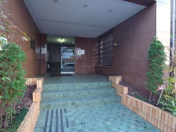 【スカイパレス町田】エントランス 【スカイパレス町田】エントランス