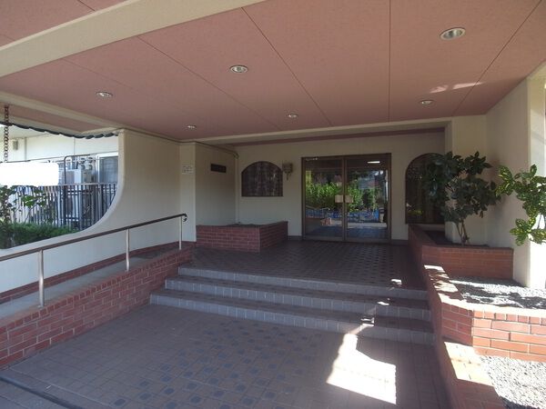 【ネオコーポ町田】エントランス 【ネオコーポ町田】エントランス