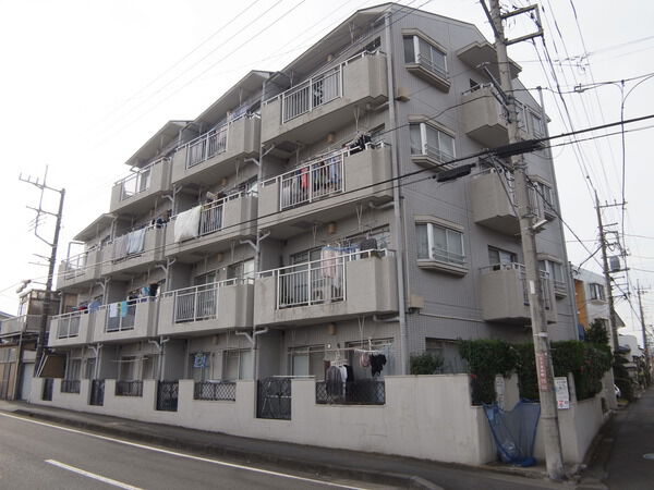 【ヴィラすすきの】外観写真 【ヴィラすすきの】外観写真