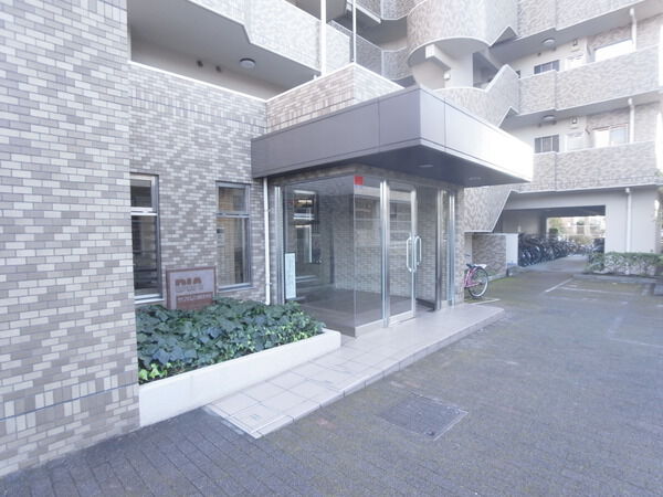 【ダイアパレス相模原中央】マンションエントランス
