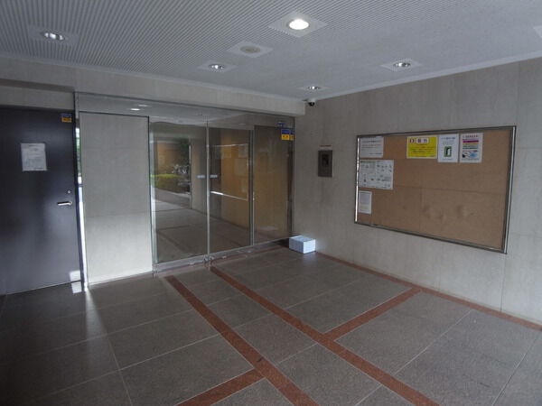 【小田急コアロード相模原】エントランス