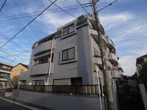 【ヴィサージュ橋本】外観写真でございます