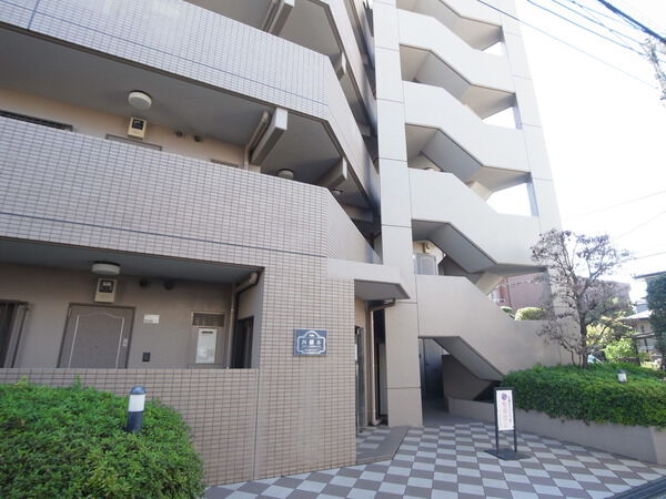 【ヴィラ西橋本】エントランス入口 【ヴィラ西橋本】エントランス入口