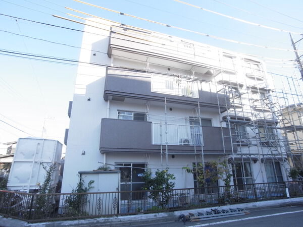 【ジョイフルハイツ橋本】外観写真でございます