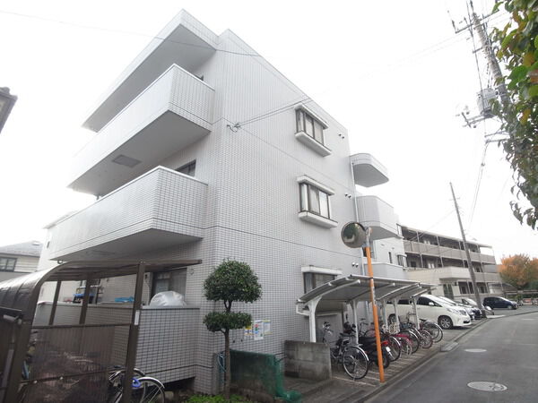 【レジデンス相模原】外観写真でございます