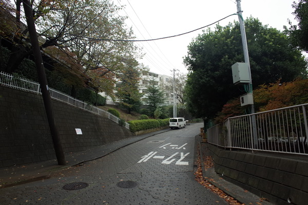 【東寺尾ヒルズ85】前面道路 【東寺尾ヒルズ85】前面道路