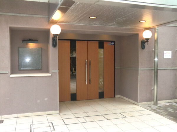 【ミオカステーロ横濱関内】エントランス