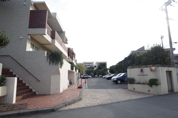 【テラス由比が浜】エントランス