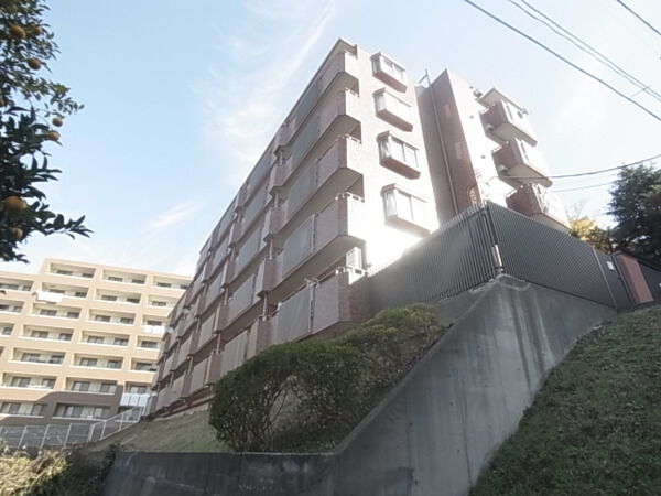 【ライオンズマンション平戸町】外観写真