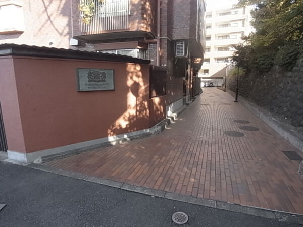 【ライオンズマンション平戸町】現地の様子