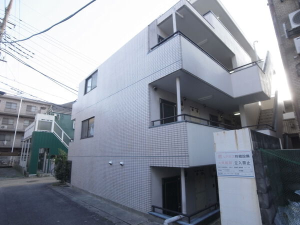 【フレンドポート南橋本】外観写真でございます 【フレンドポート南橋本】外観写真でございます