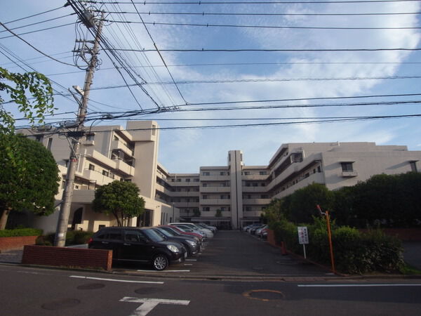 【パークハイム三鷹】外観写真