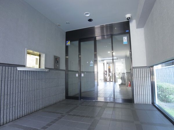【アルカサル武蔵小金井】エントランス(内) 【アルカサル武蔵小金井】エントランス(内)