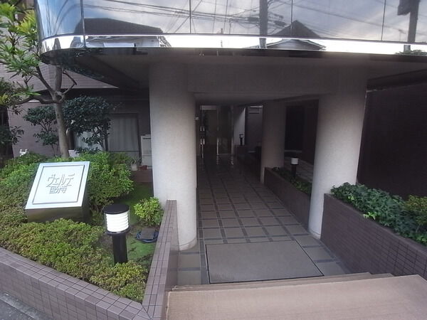 【ヴェルデ国分寺】エントランス 【ヴェルデ国分寺】エントランス