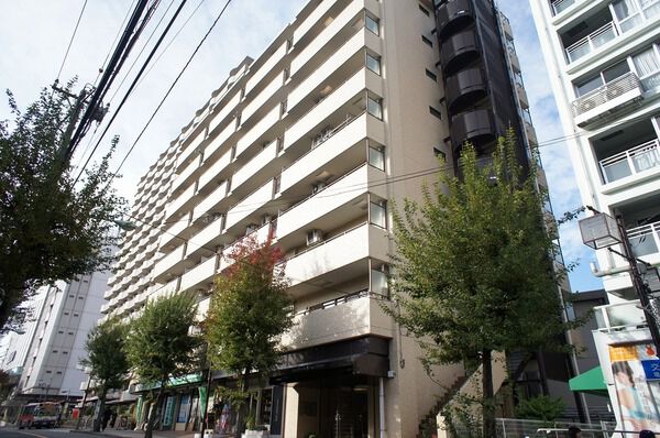 【ライオンズマンション国分寺駅前】外観
