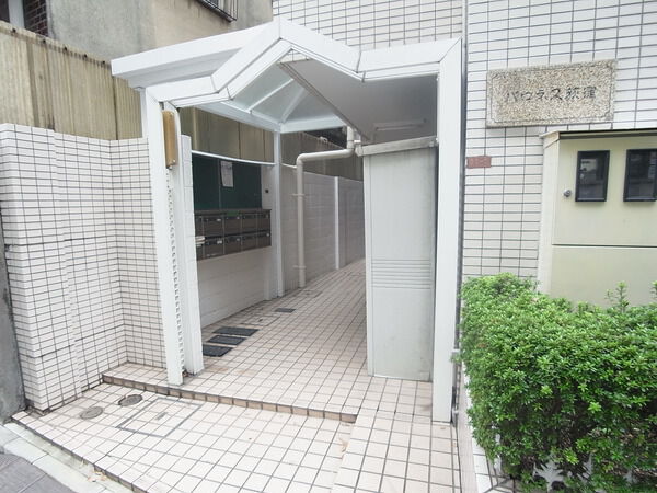 バロネス荻窪