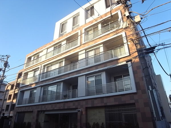 【ブリリアンコート武蔵野緑町】外観写真