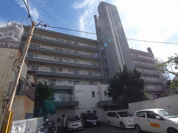 【メゾン三鷹】外観写真