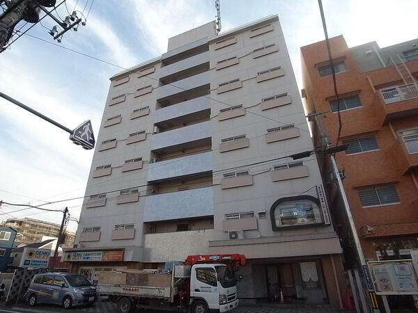 【三鷹パールマンション】外観写真 【三鷹パールマンション】外観写真