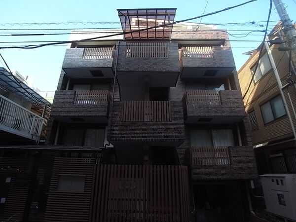 【三鷹桜苑マンション】外観写真