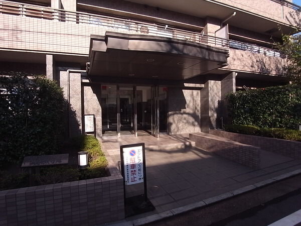 【ステイツ横浜東寺尾】エントランス