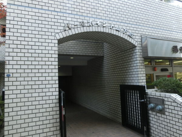 【パークポイント山下町】エントランス