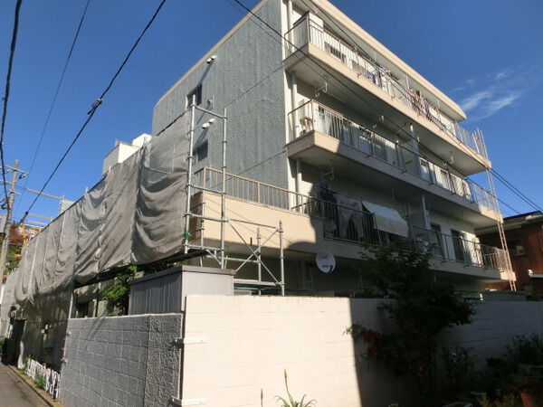 【ハイツ本牧】外観写真