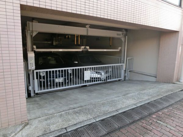 【マイキャッスル本牧三溪園】駐車場