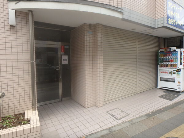【シティコーポ西日暮里】入口