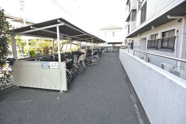 【グリーンキャピタル大宮】駐輪場