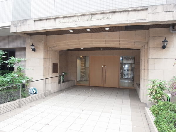 【サニーコート西川口】マンションエントランス